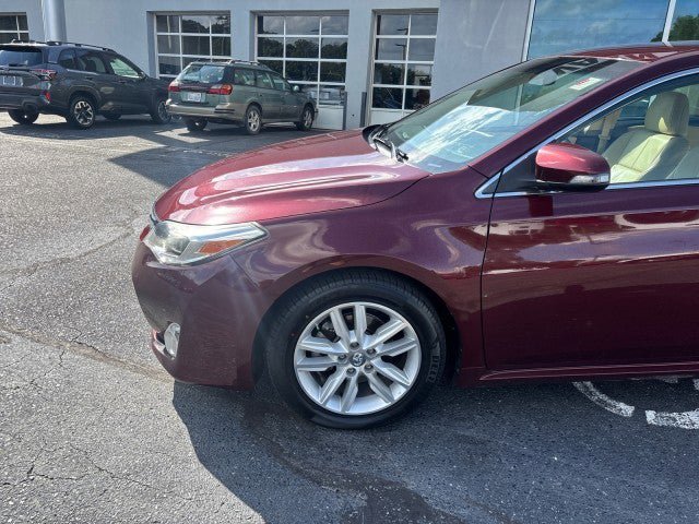 Used 2015 Toyota Avalon XLE FWD image 7