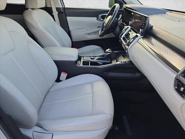 Used 2022 Kia Sorento S w/ Panoramic Sunroof Package FWD image 22