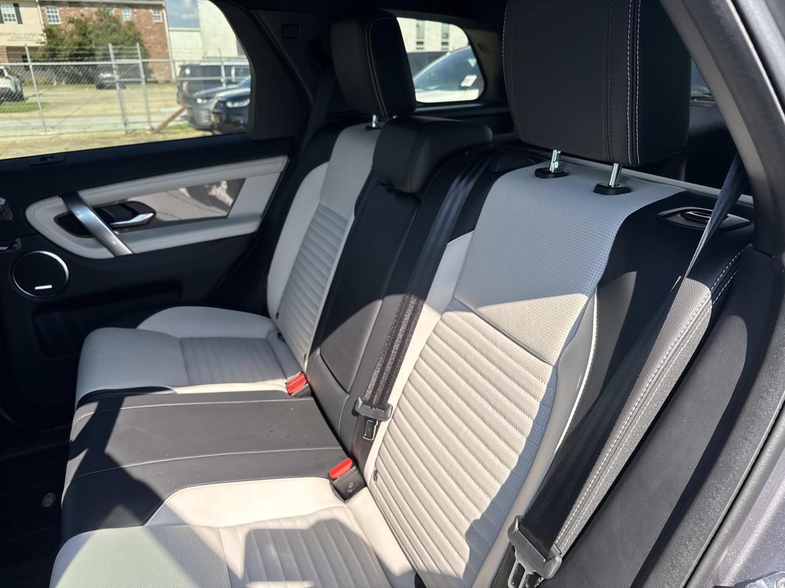 New 2025 Land Rover Discovery Sport Dynamic SE AWD/4WD image 8