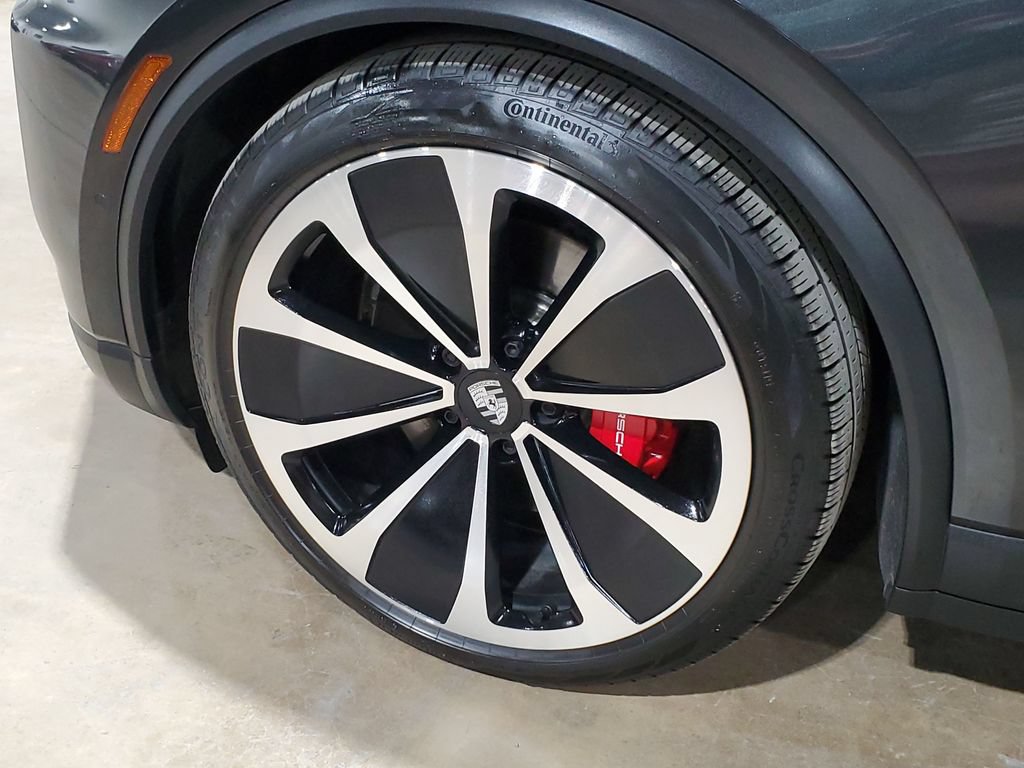 Used 2025 Porsche Macan 4S Electric AWD/4WD image 44