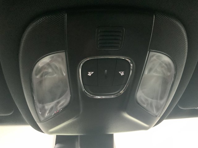 Used 2023 Jeep Compass Latitude image 36