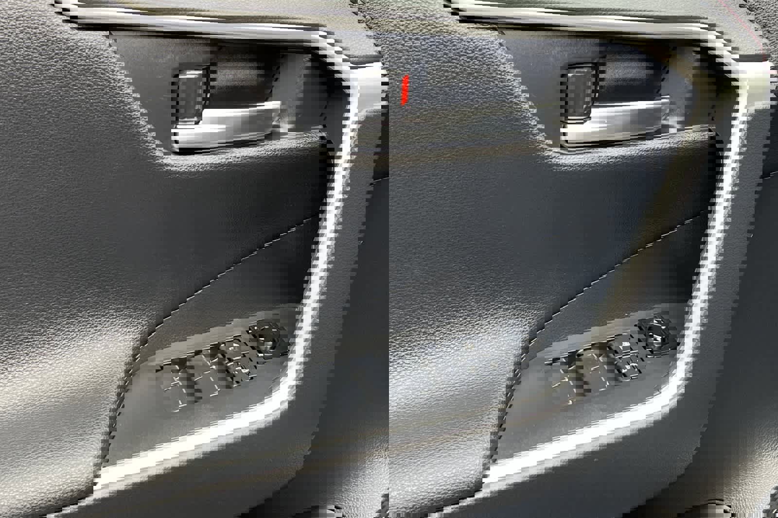 Used 2021 Toyota RAV4 XSE w/ Weather Package image 13