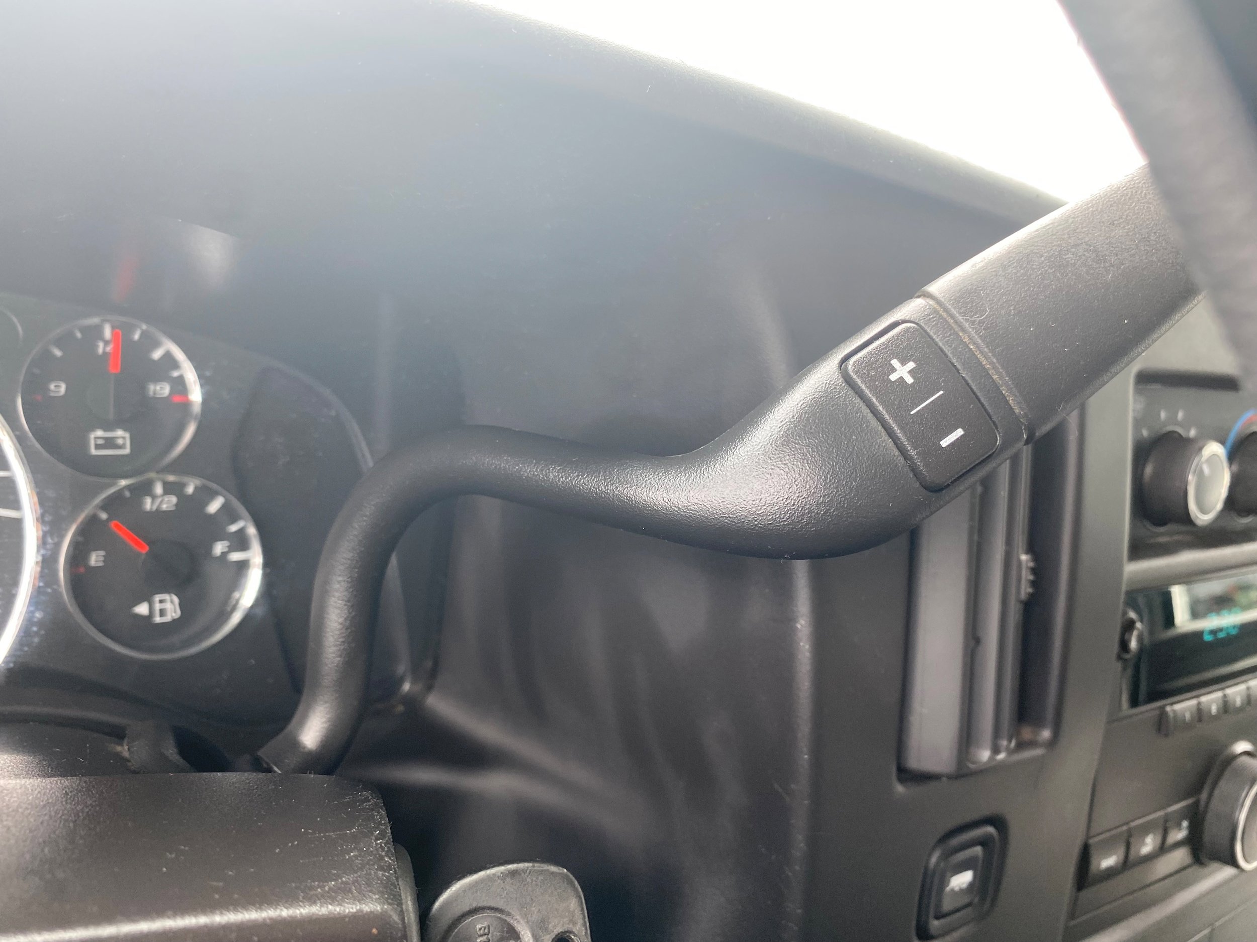 Used 2013 Chevrolet Express 2500 RWD image 13