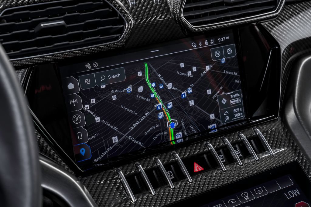 Used 2024 Lamborghini Urus Performante AWD/4WD image 27