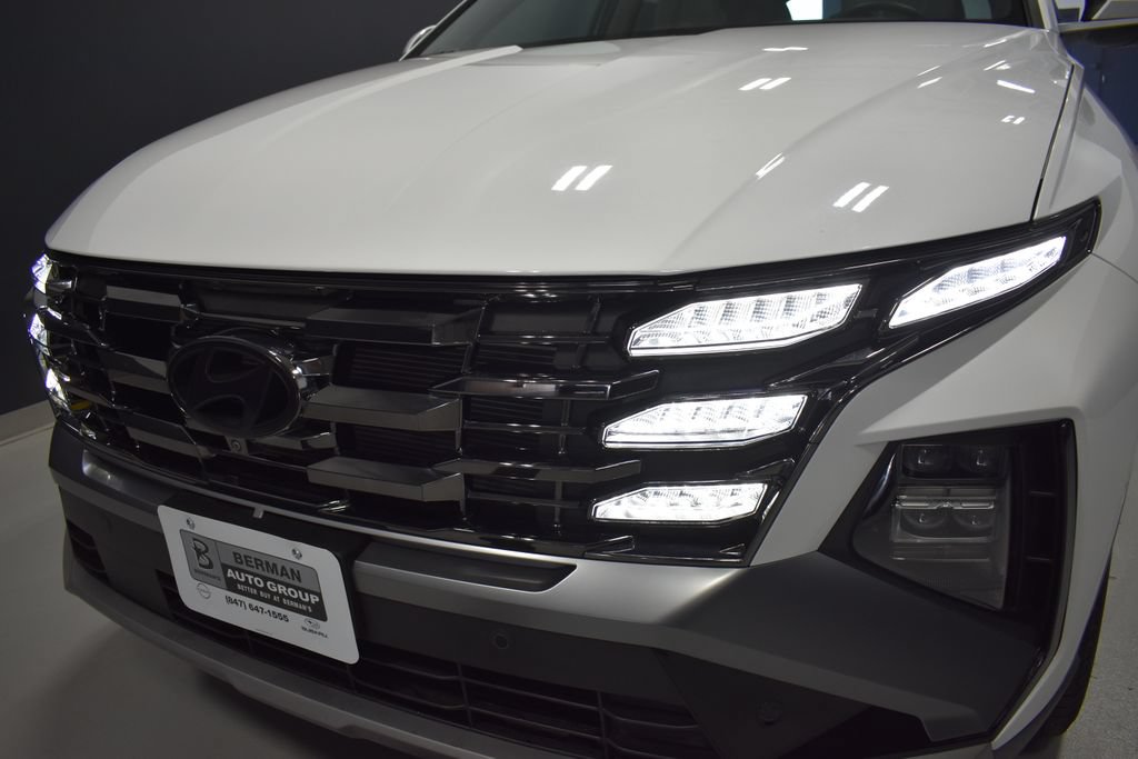 Used 2025 Hyundai Tucson Limited AWD/4WD image 11