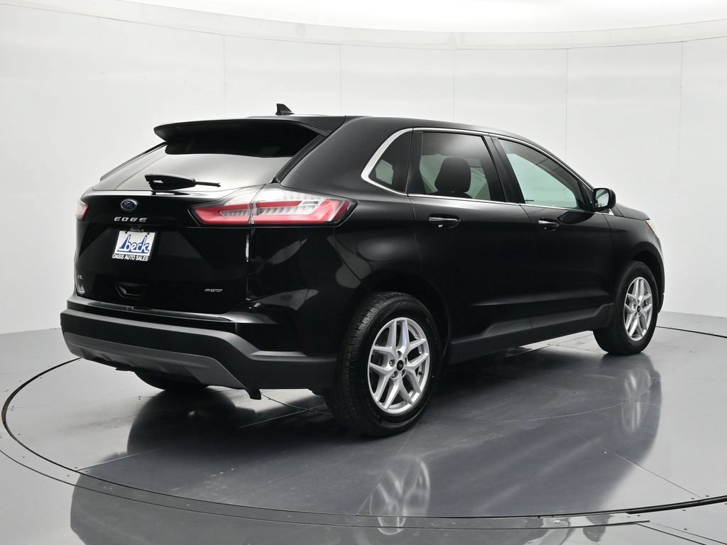 Used 2024 Ford Edge SEL AWD/4WD image 5