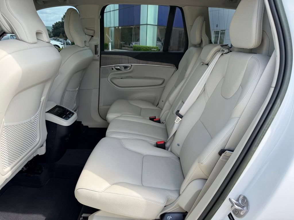 Used 2023 Volvo XC90 B6 Core w/ Protection Package Premier AWD/4WD image 13