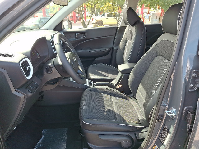 New 2026 Hyundai Venue SEL FWD image 10