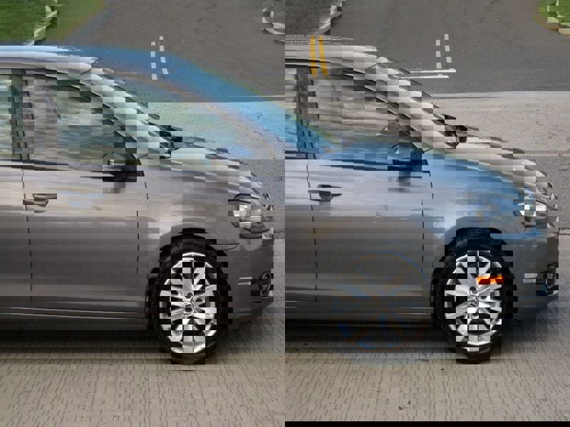 Used 2011 Volkswagen Golf TDI image 10