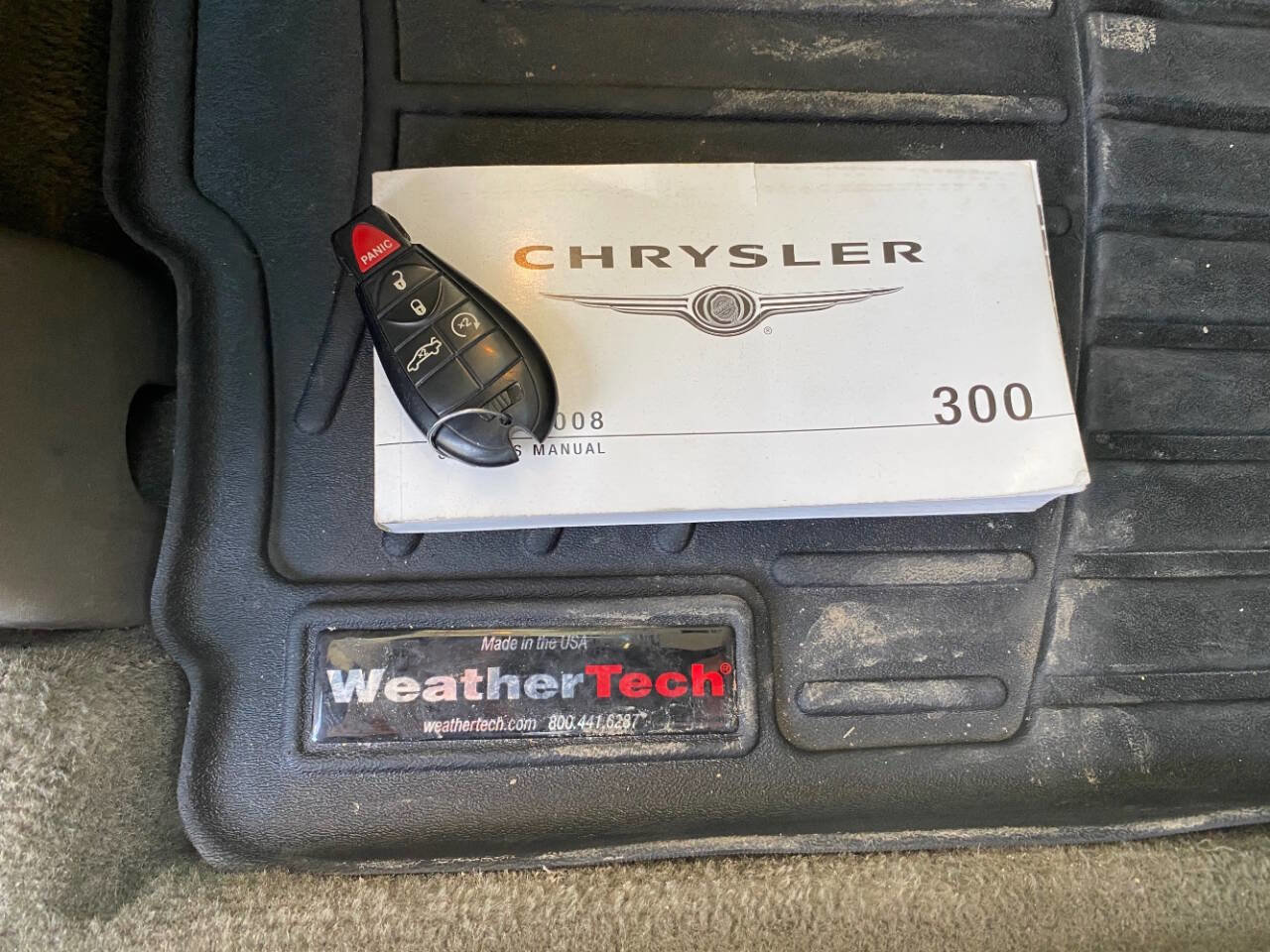 Used 2008 Chrysler 300 C w/ Protection Group II image 20