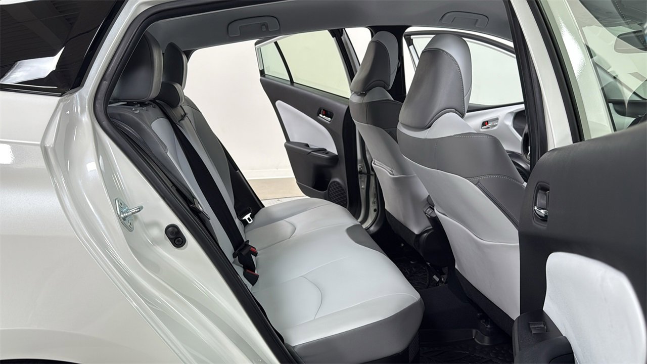 Used 2020 Toyota Prius Prime Limited image 17