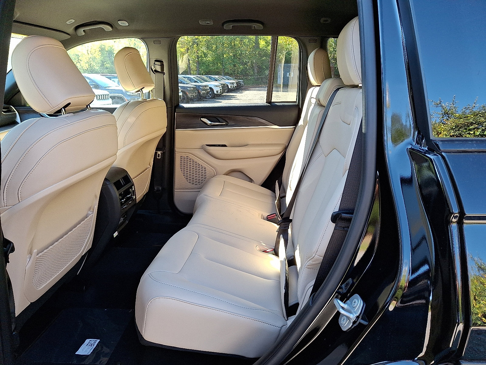 New 2025 Jeep Grand Cherokee Limited image 6