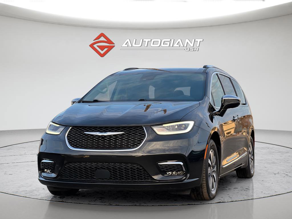 Used 2021 Chrysler Pacifica Limited image 13