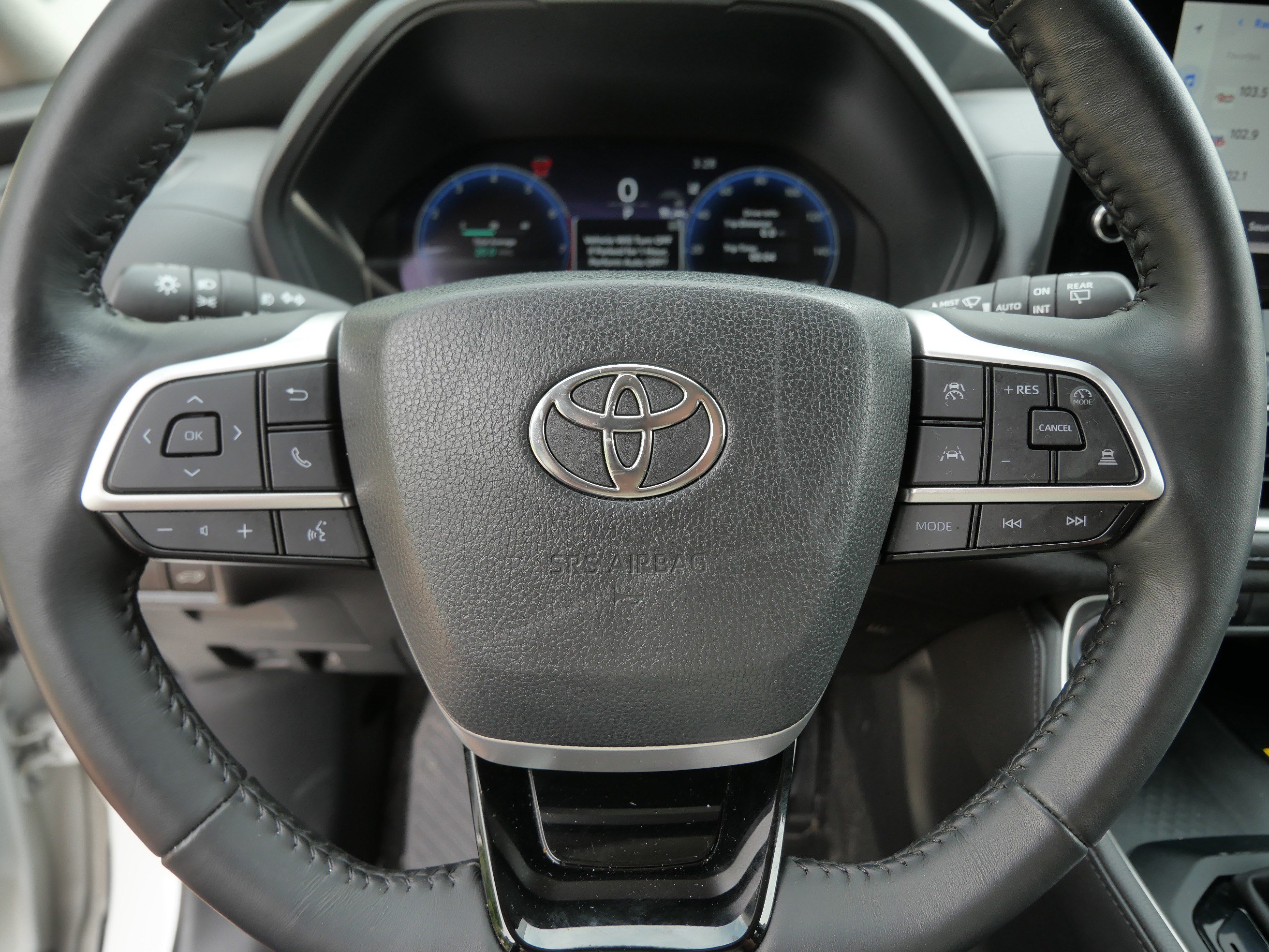 Certified 2024 Toyota Grand Highlander AWD image 26