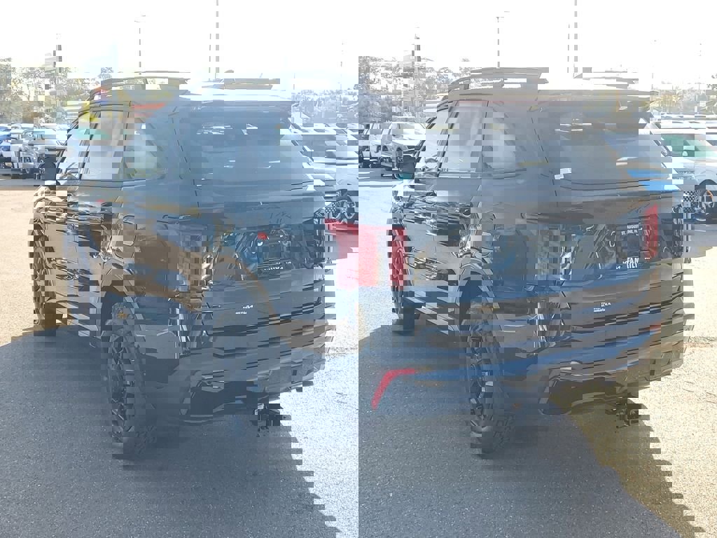 New 2026 Kia Sorento SX Prestige w/ Olive Brown Leather Package image 4