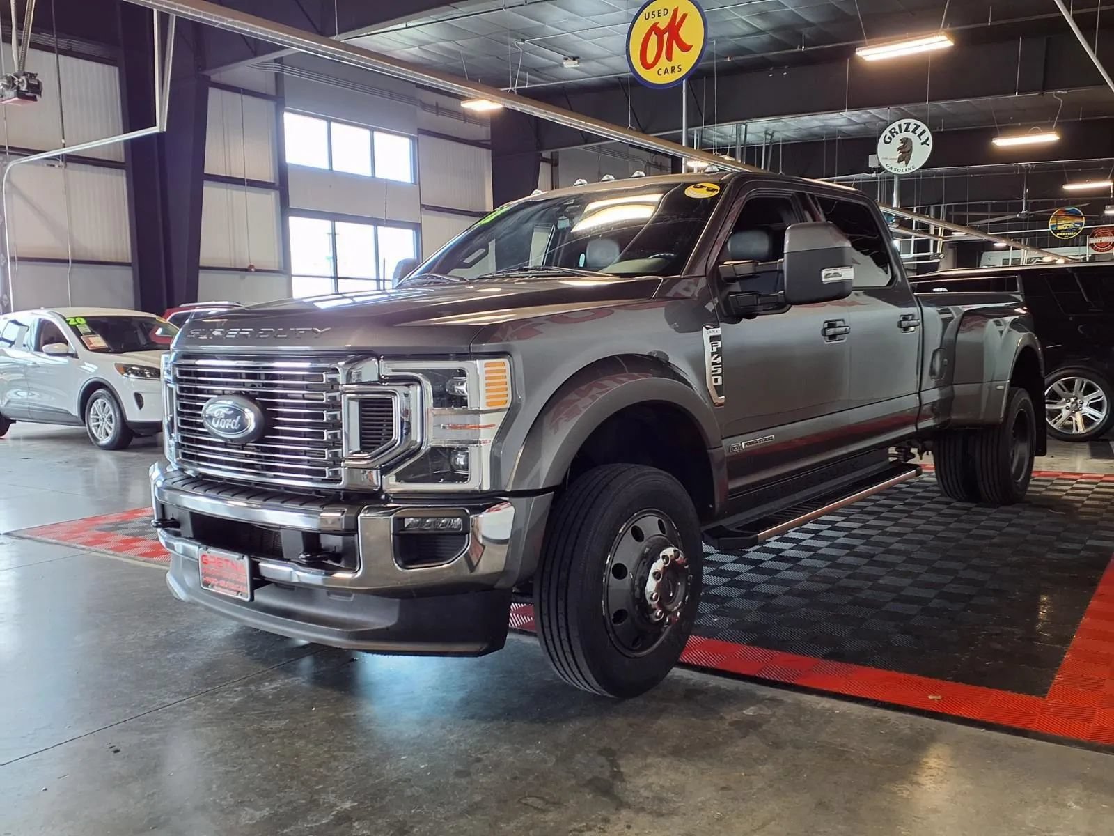 Used 2022 Ford F450 Lariat AWD/4WD image 3