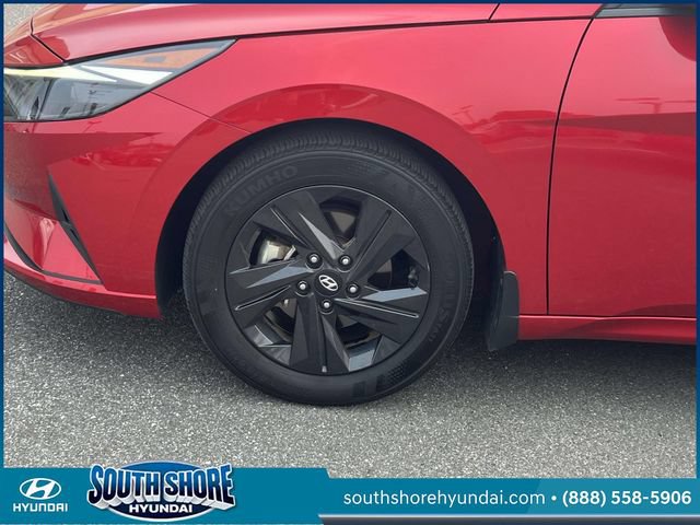 Certified 2022 Hyundai Elantra SEL w/ Convenience Package FWD image 10