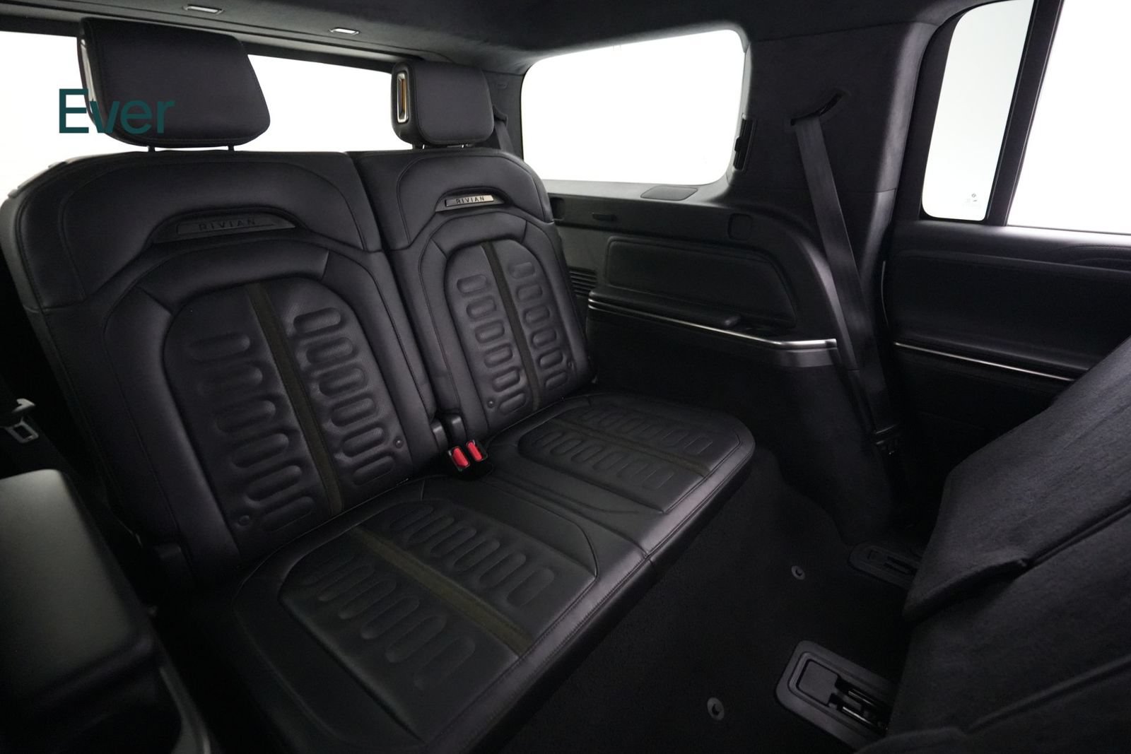 Used 2023 Rivian R1S Adventure AWD/4WD image 26