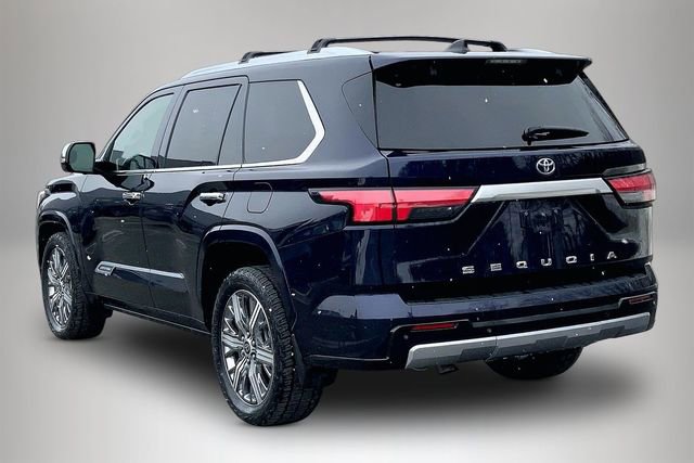 Used 2024 Toyota Sequoia Capstone image 9