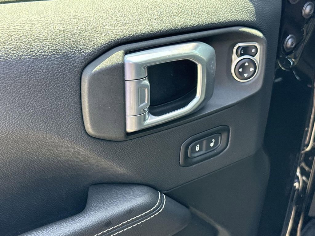 Used 2021 Jeep Wrangler Unlimited Sahara w/ Cold Weather Group image 22
