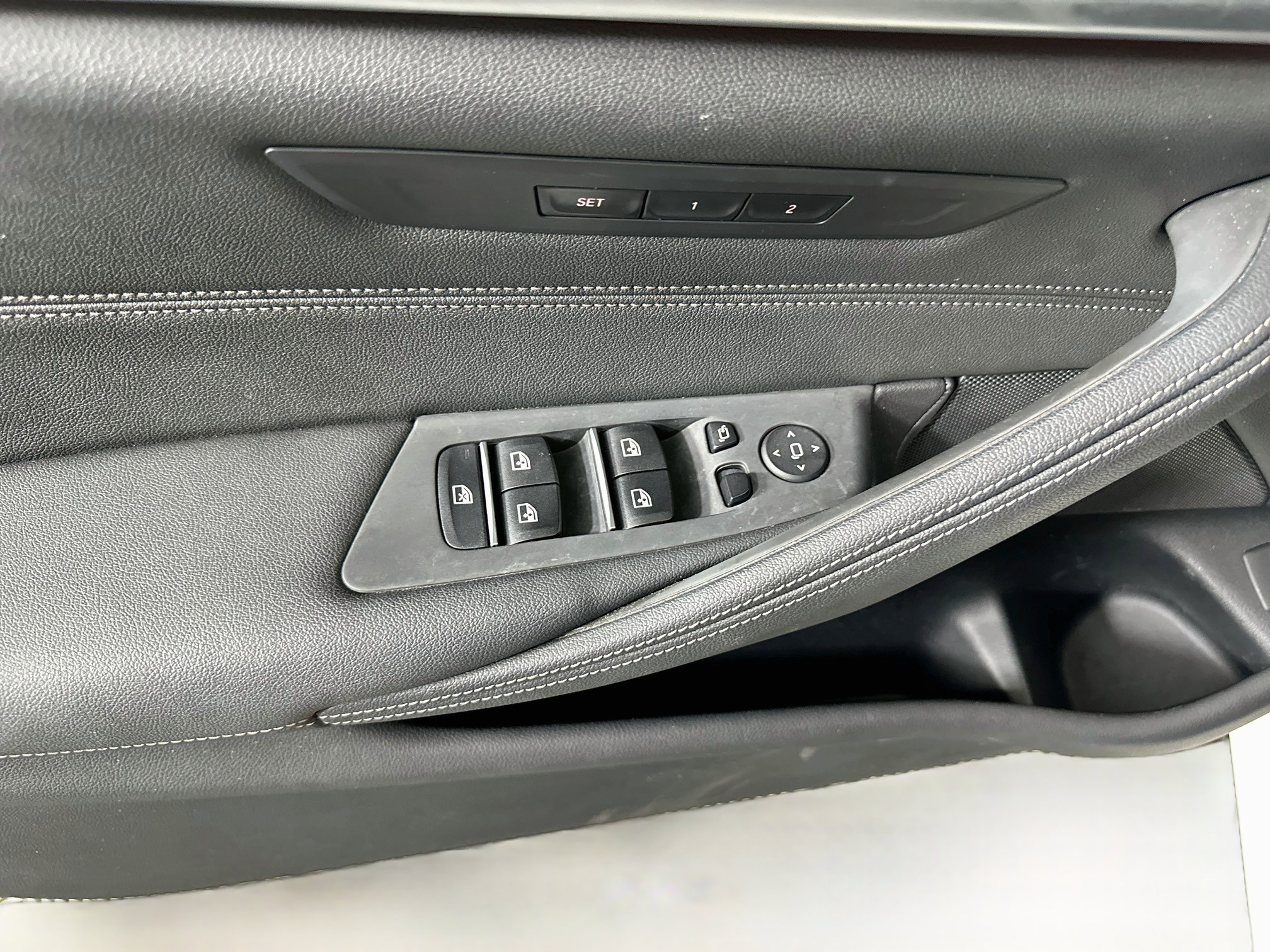 Used 2023 BMW 530i w/ M Sport Package RWD image 15
