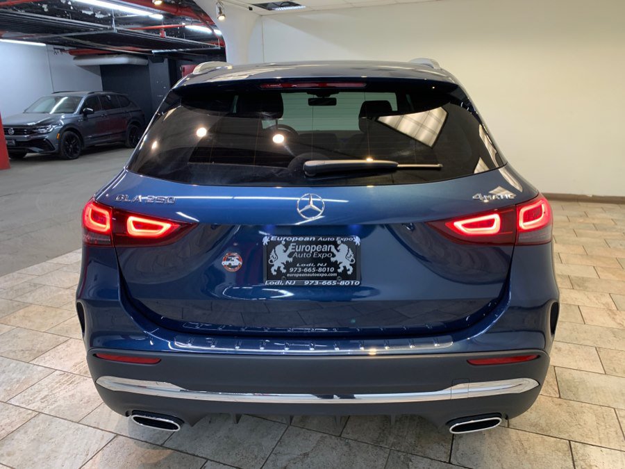 Used 2023 Mercedes-Benz GLA 250 4MATIC w/ AMG Line Exterior image 7