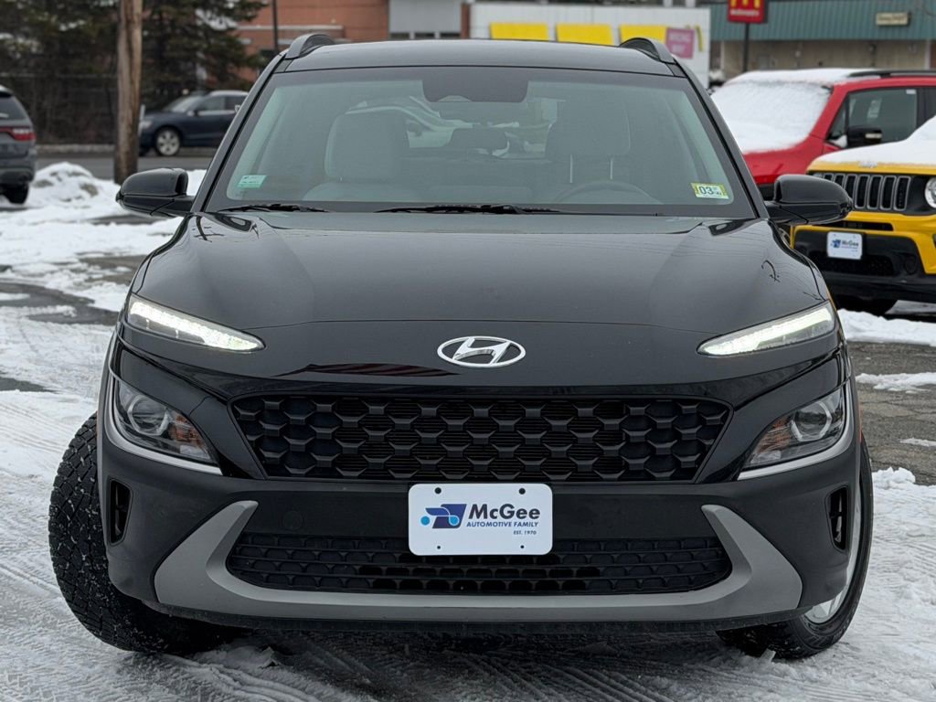 Used 2023 Hyundai Kona SEL image 2