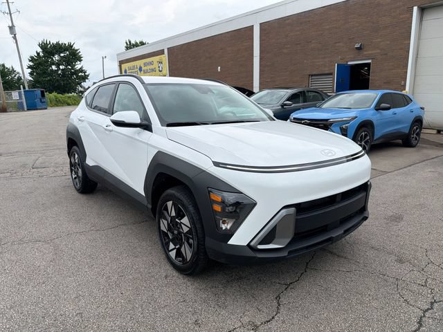 Used 2025 Hyundai Kona SEL AWD/4WD image 11