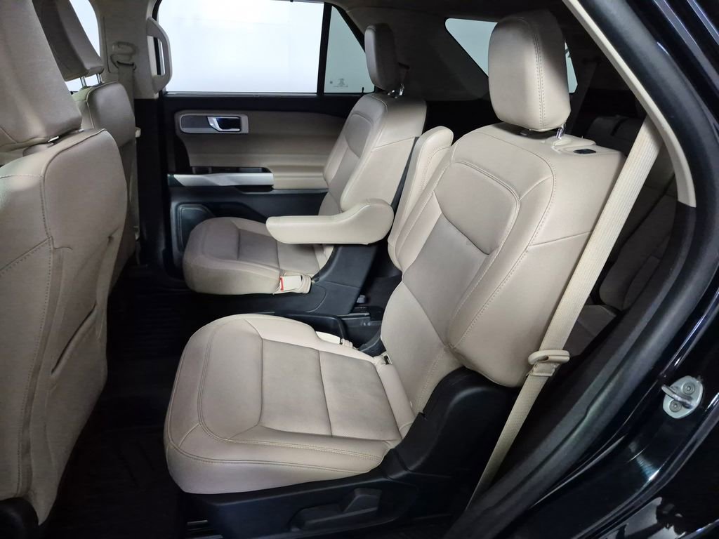 Used 2021 Ford Explorer Limited w/ Equipment Group 301A AWD/4WD image 22