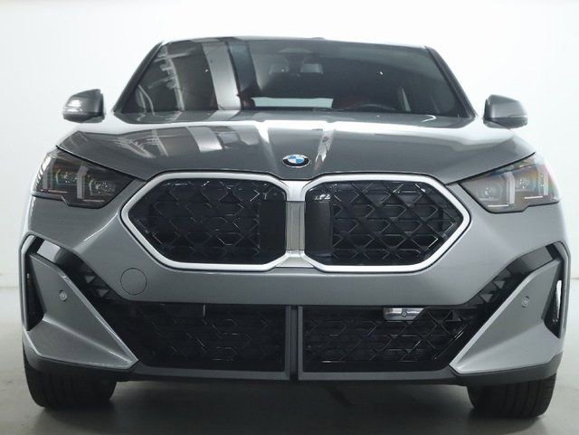 Used 2025 BMW X2 xDrive28i AWD/4WD image 6