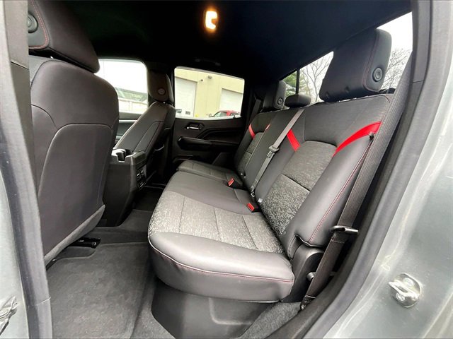 Used 2024 Chevrolet Colorado Z71 image 21