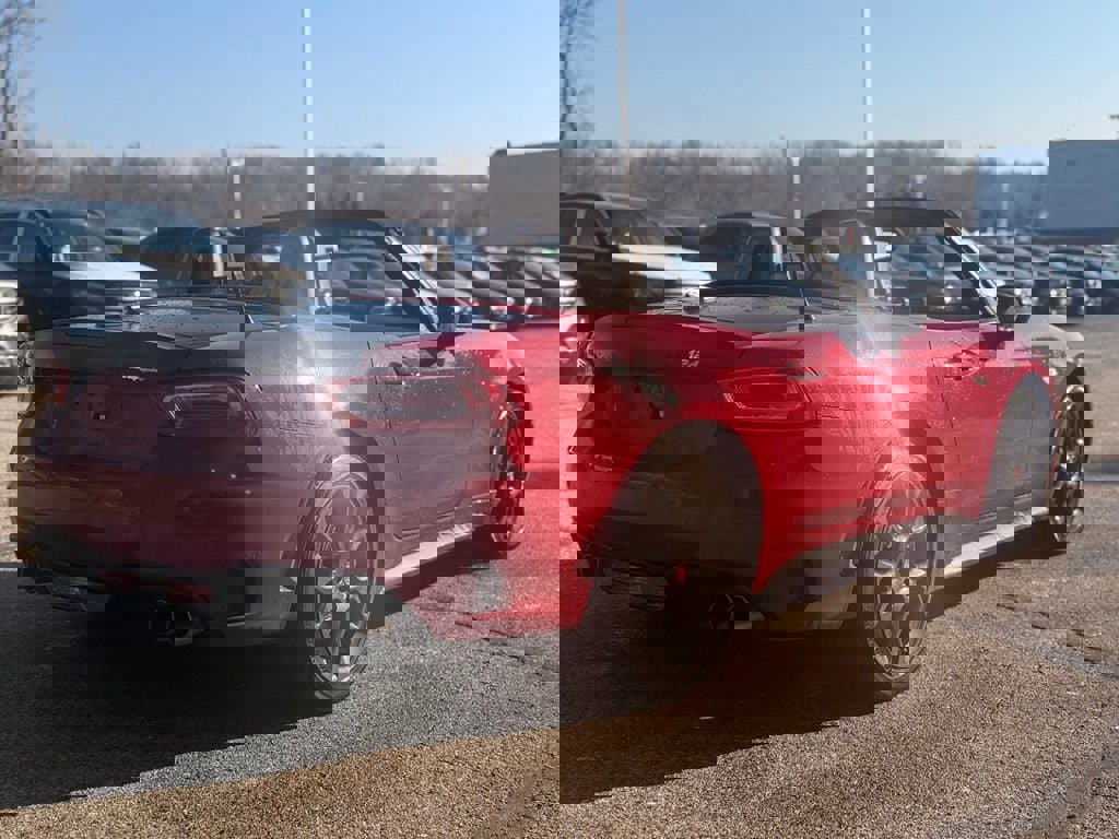 Used 2018 FIAT 124 Spider Abarth w/ Convenience Group image 6