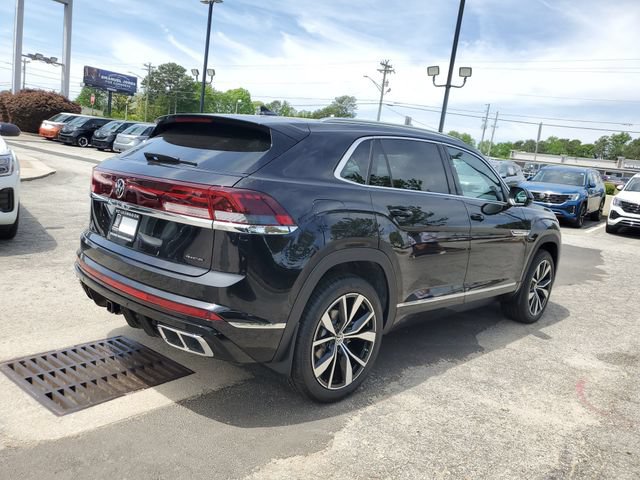 New 2026 Volkswagen Atlas Cross Sport SEL Premium R-Line AWD/4WD image 4
