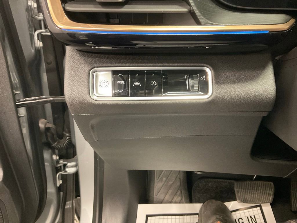 Used 2024 Buick Envision Avenir AWD/4WD image 14