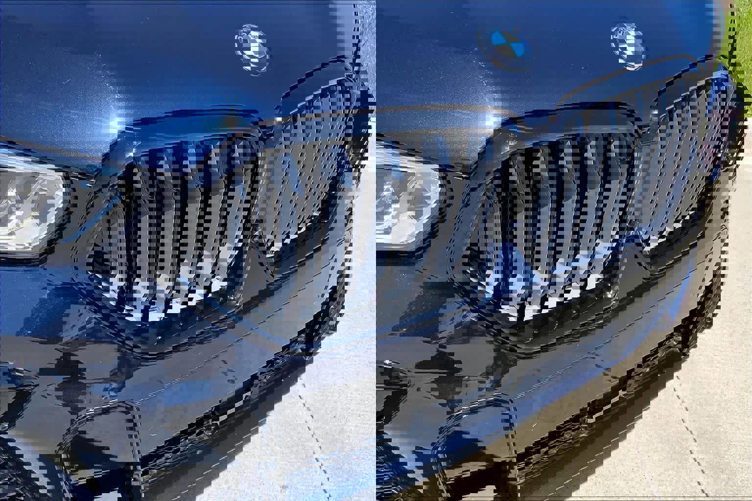 Certified 2023 BMW X6 M50i w/ Executive Package image 29