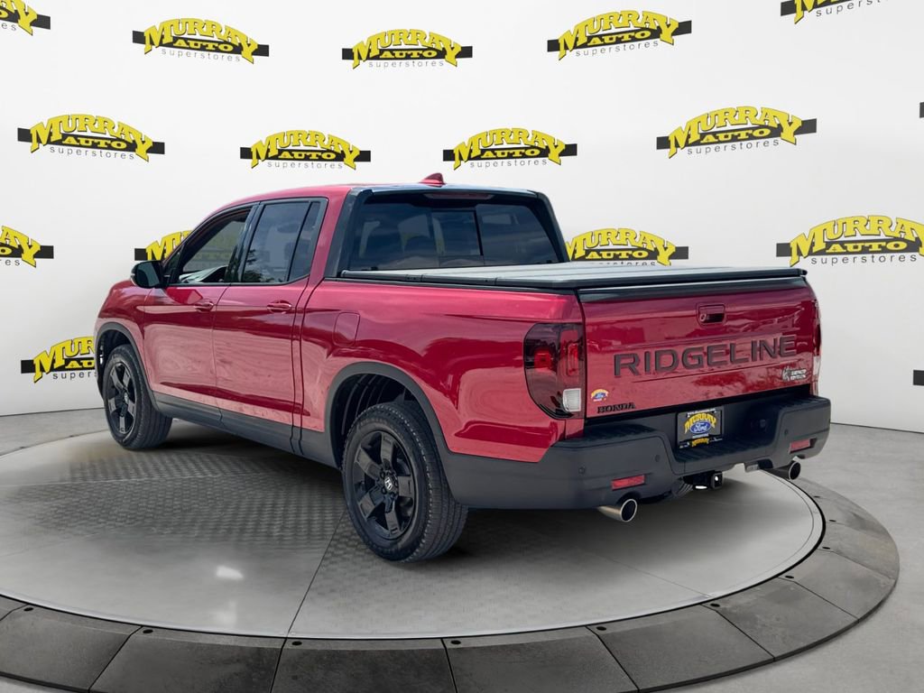 Used 2025 Honda Ridgeline Black Edition image 3