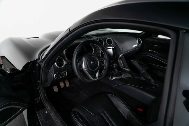 Used 2014 SRT Viper GTS w/ GTS Laguna Interior Package image 16