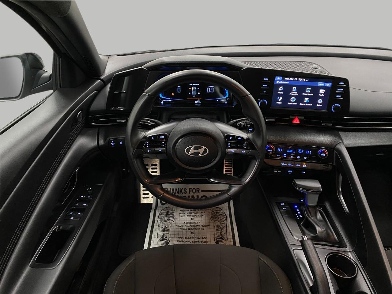 Certified 2025 Hyundai Elantra Sport FWD image 12