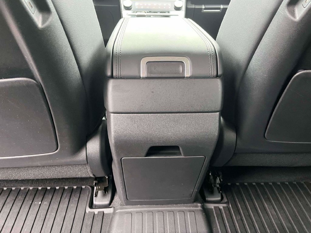 Used 2024 Hyundai Santa Fe Limited FWD image 4