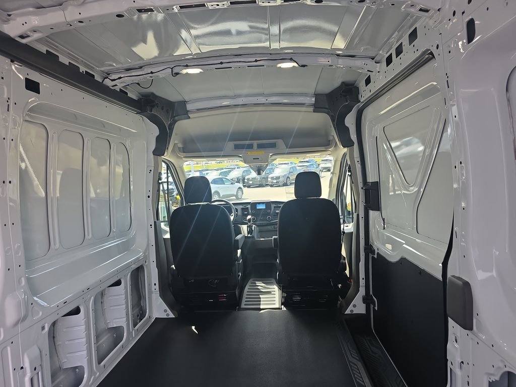 New 2025 Ford Transit 250 148 Medium Roof image 14