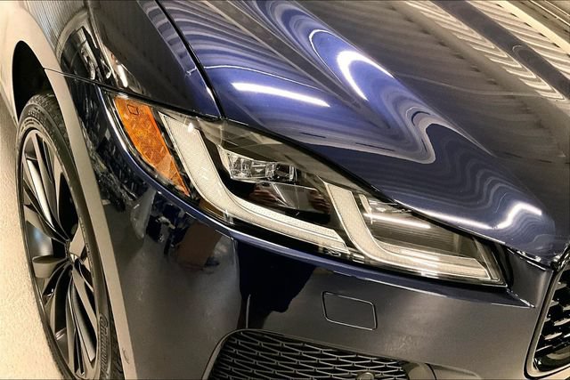 Certified 2026 Jaguar F-PACE R-Dynamic S AWD/4WD image 27