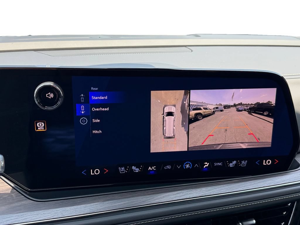 New 2026 Chevrolet Suburban Premier w/ Sun And Tow Package AWD/4WD image 15
