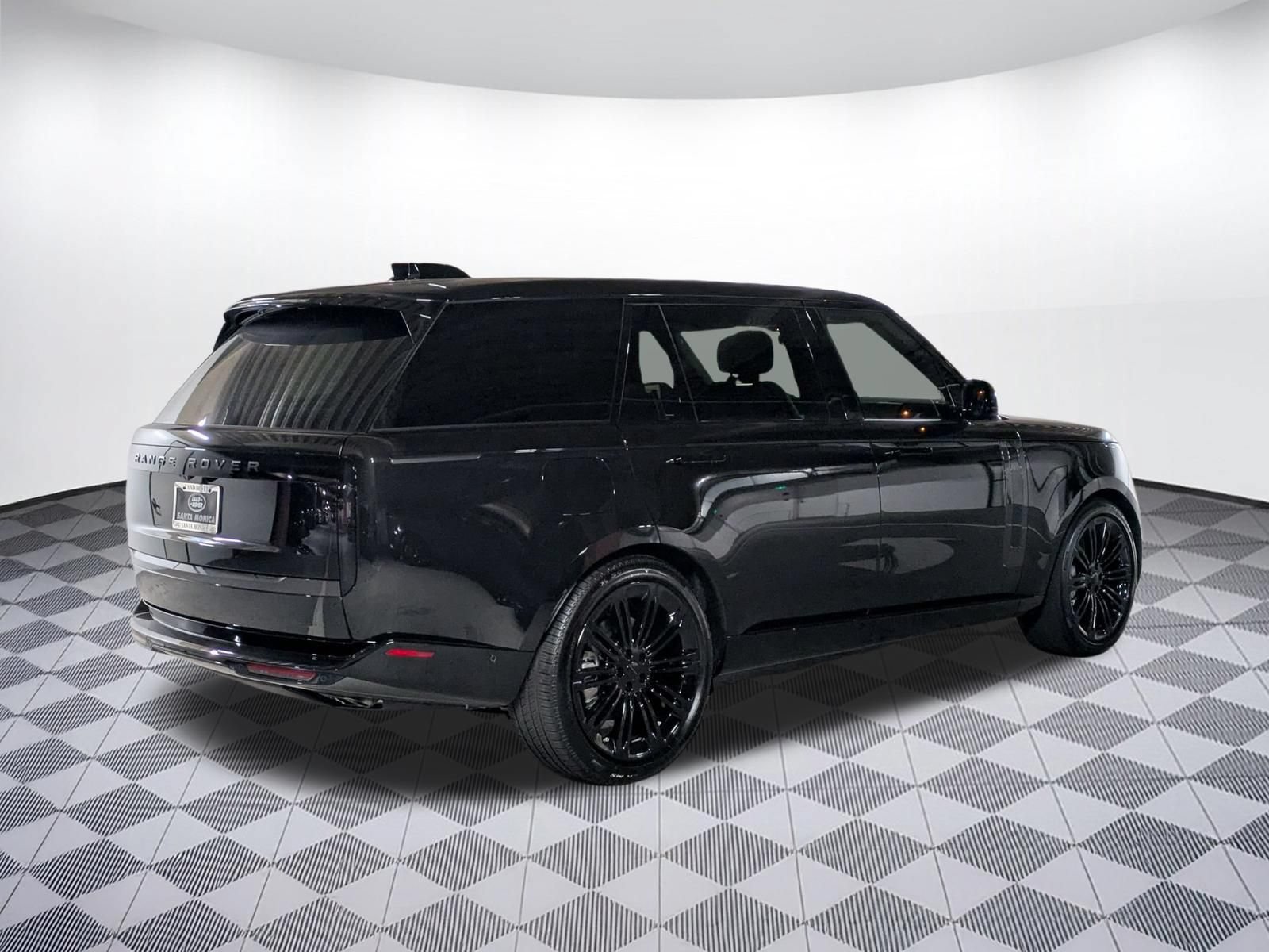 New 2026 Land Rover Range Rover Long Wheelbase SE AWD/4WD image 5