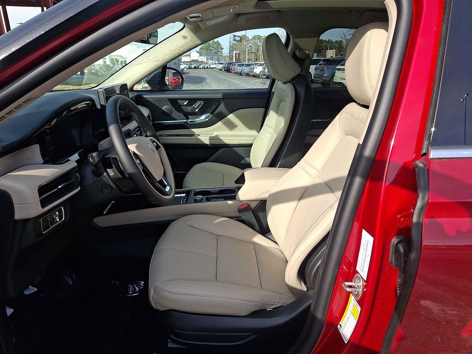 New 2026 Lincoln Corsair Premiere image 10