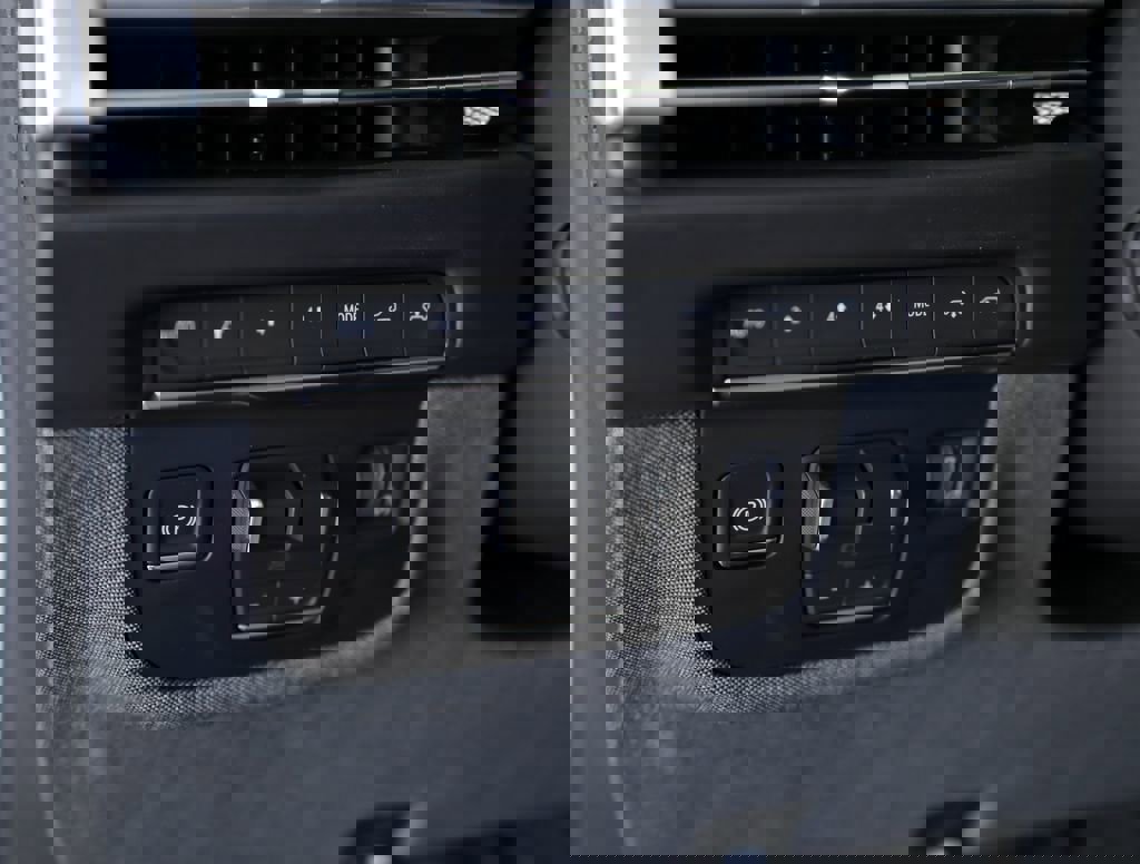 New 2026 Cadillac Escalade Platinum Luxury w/ LPO, Floor Liner Package image 10