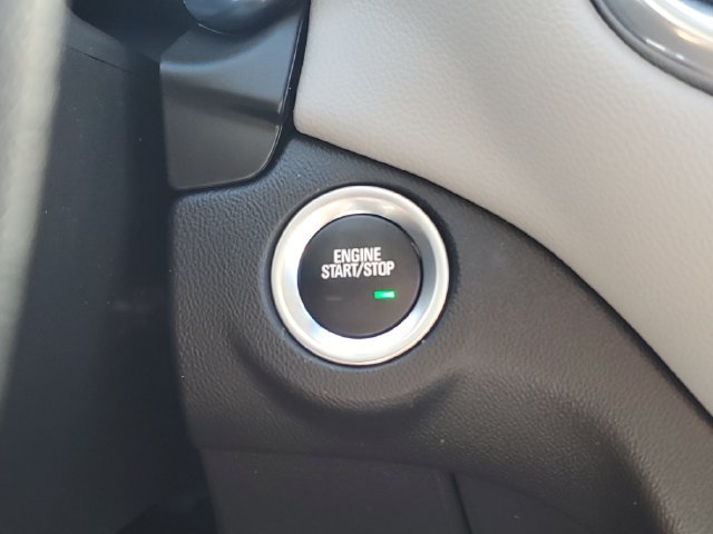 Used 2020 Chevrolet Equinox LS w/ LPO, Floor Liner Package FWD image 28