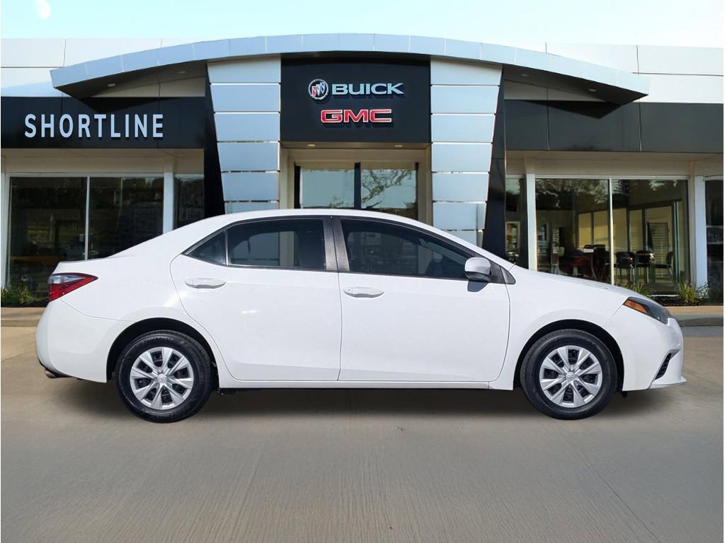 Used 2014 Toyota Corolla L FWD image 2