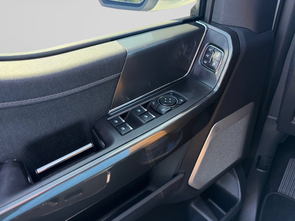 Used 2023 Ford F150 Lariat w/ Equipment Group 502A High AWD/4WD image 17