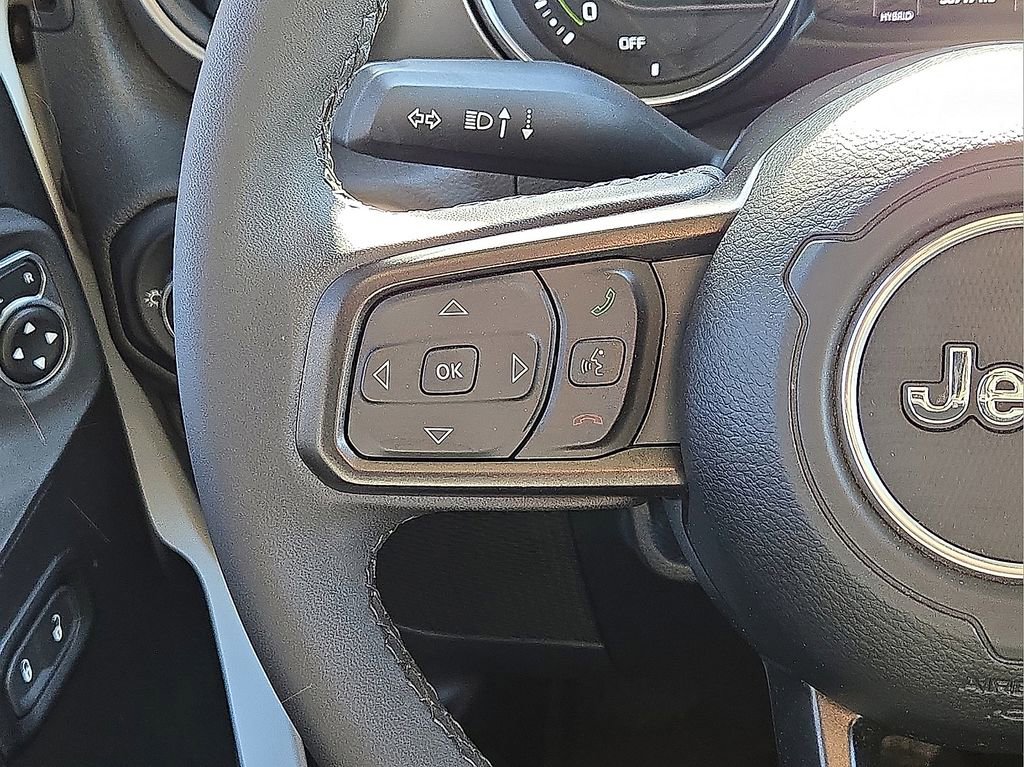 Used 2023 Jeep Wrangler Unlimited w/ 8.4" Radio Group image 19