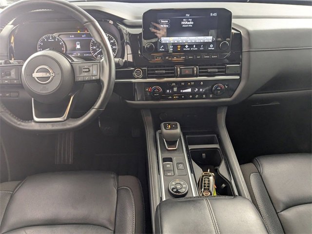 Used 2023 Nissan Pathfinder SL w/ Black Appearance Package image 26